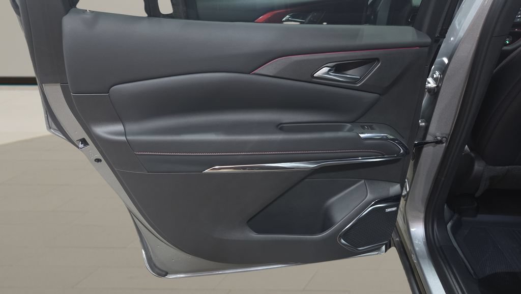 New 2026 Chevrolet Traverse RS FWD image 17