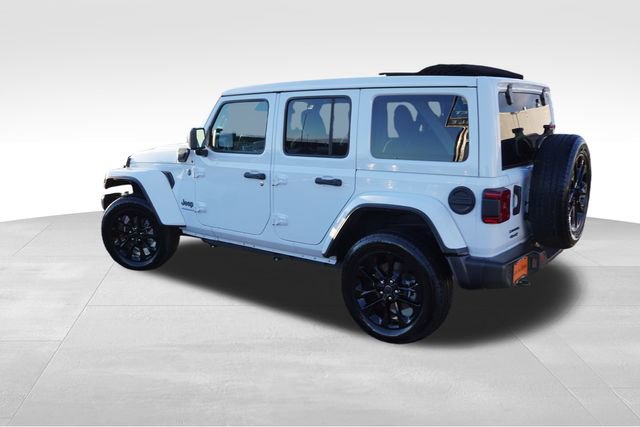 Certified 2025 Jeep Wrangler Unlimited Sahara w/ Safety Group image 8