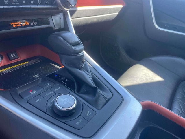 Used 2019 Toyota RAV4 Adventure AWD/4WD image 33