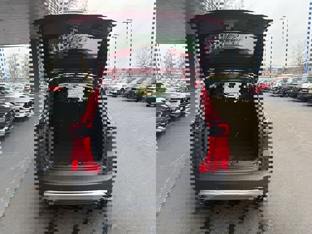 New 2025 Ford Escape SE image 6