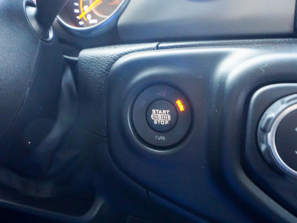 Used 2022 Jeep Wrangler Unlimited Sport image 19