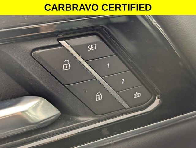 Certified 2025 GMC Yukon Denali AWD/4WD image 5