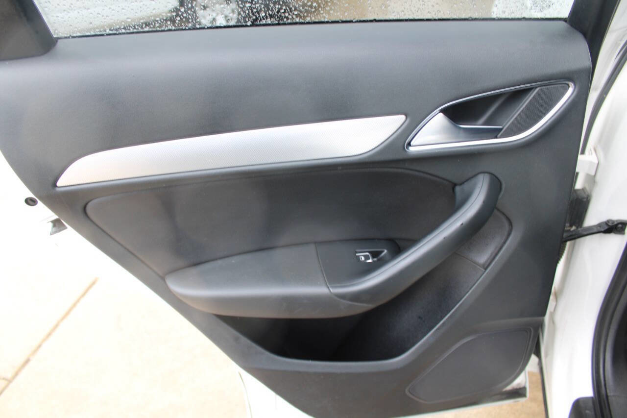 Used 2016 Audi Q3 2.0T Premium Plus image 15