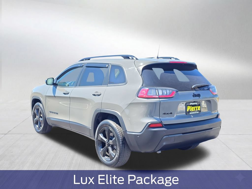 Used 2023 Jeep Cherokee Altitude Lux w/ Elite Group AWD/4WD image 4