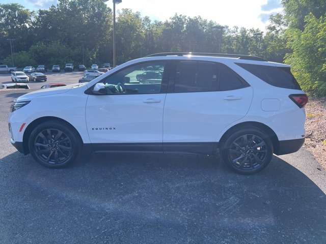 Used 2022 Chevrolet Equinox RS image 2
