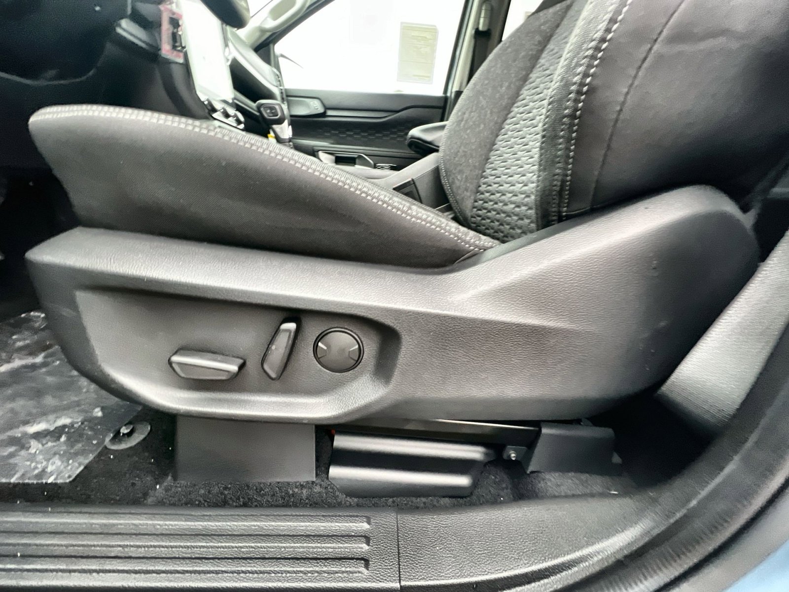 New 2025 Ford Ranger XLT w/ Equipment Group 301A High image 14