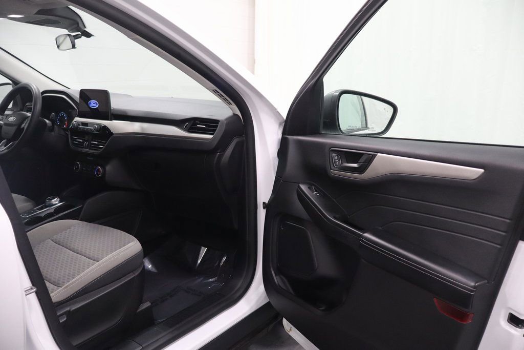 Used 2022 Ford Escape SE image 14