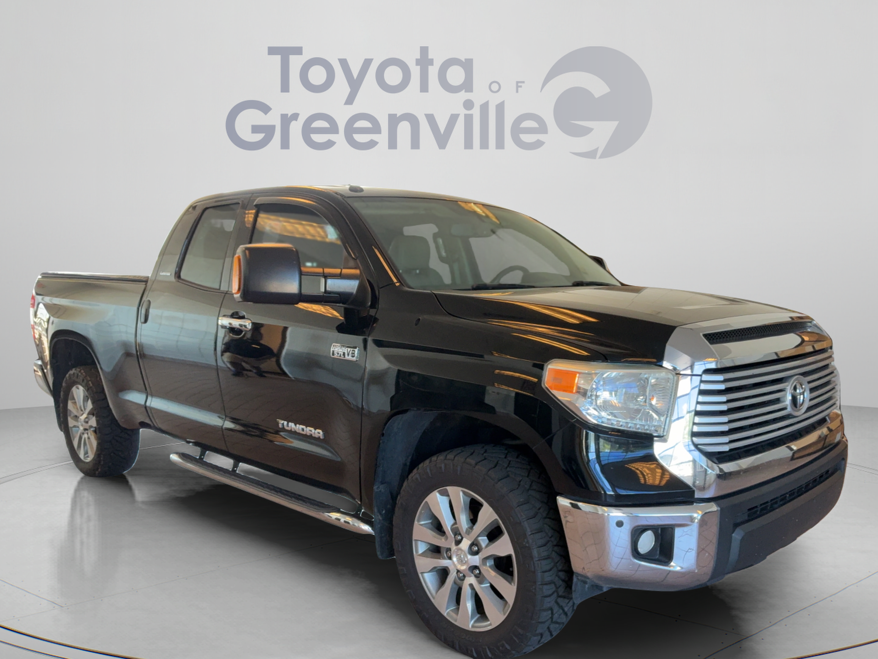 Used 2017 Toyota Tundra Limited w/ Limited Premium Package AWD/4WD image 8