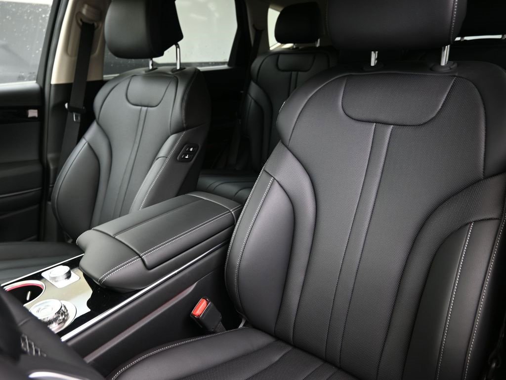 New 2025 Genesis GV80 2.5T image 22