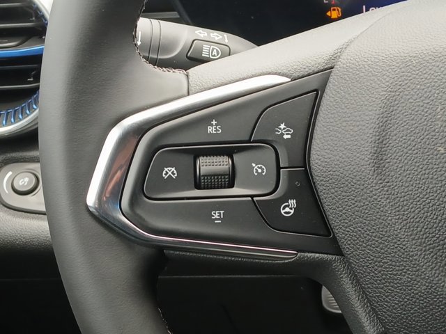 New 2026 Chevrolet Trax LT w/ Driver Confidence Package FWD image 9