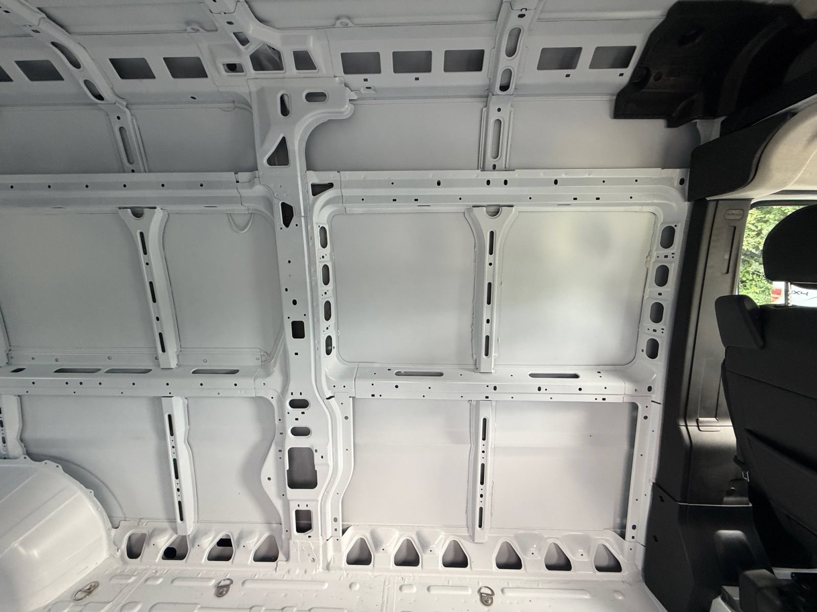 Used 2026 RAM ProMaster 3500 w/ Quick Order Package 22G SLT FWD image 28