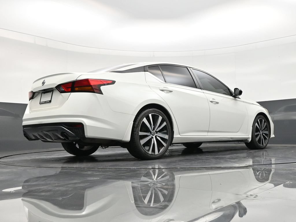 Used 2019 Nissan Altima 2.5 SR FWD image 23