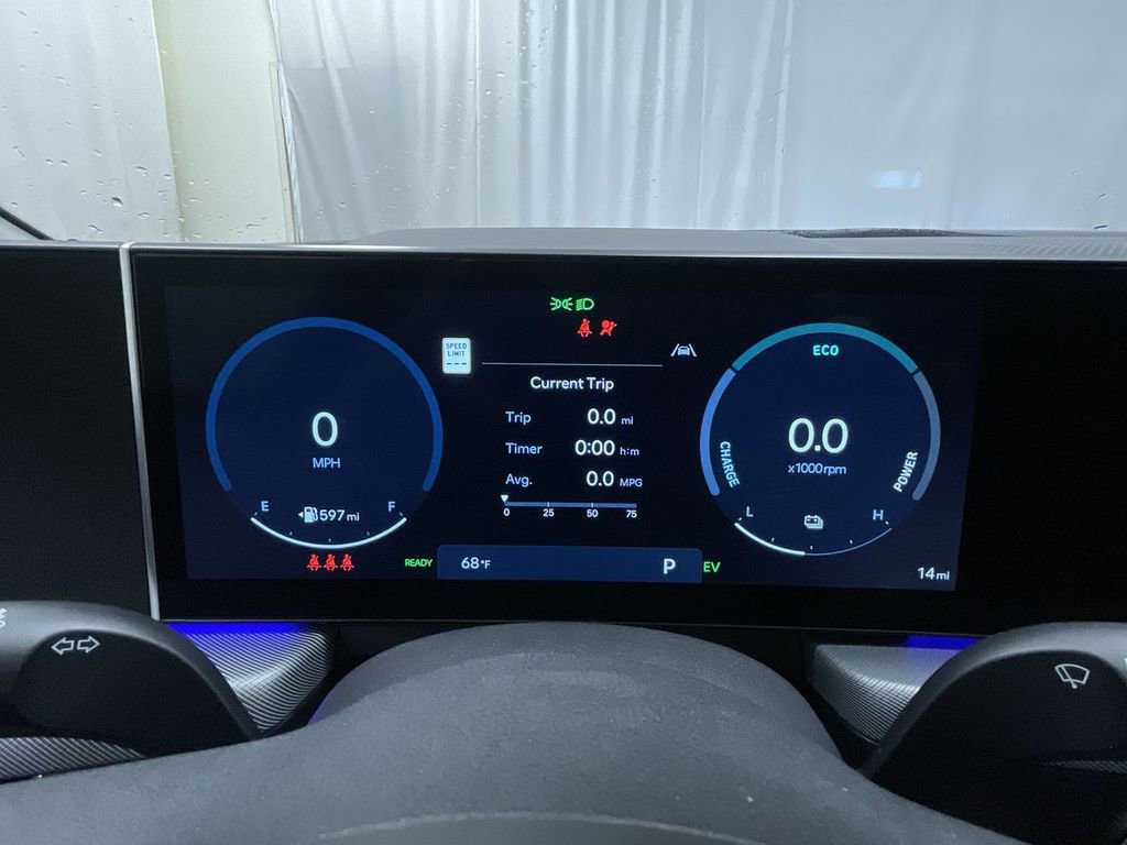 New 2025 Hyundai Sonata Limited image 9