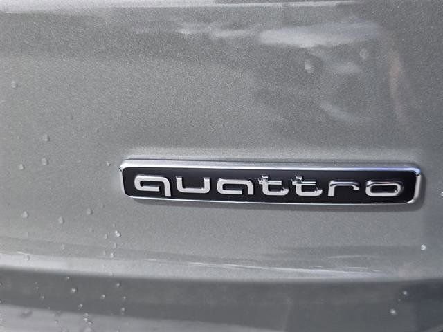 Used 2025 Audi Q3 2.0T Premium w/ Convenience Package AWD/4WD image 26