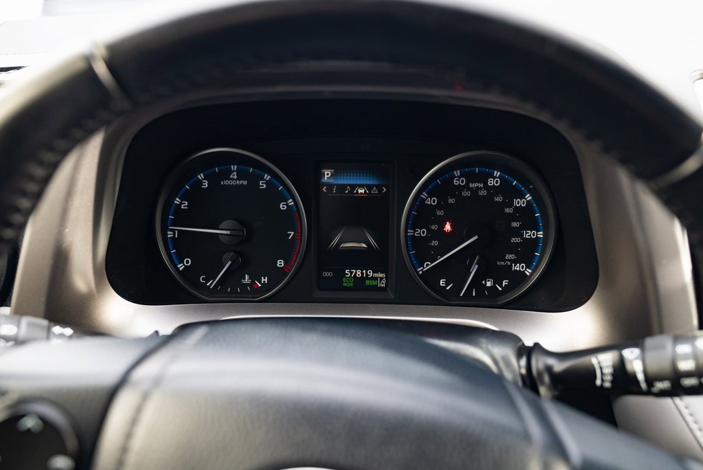 Used 2018 Toyota RAV4 XLE image 12