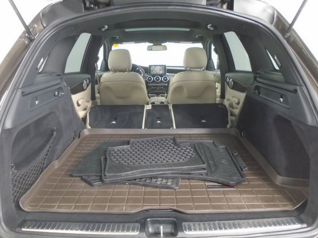Used 2017 Mercedes-Benz GLC 300 4MATIC image 36