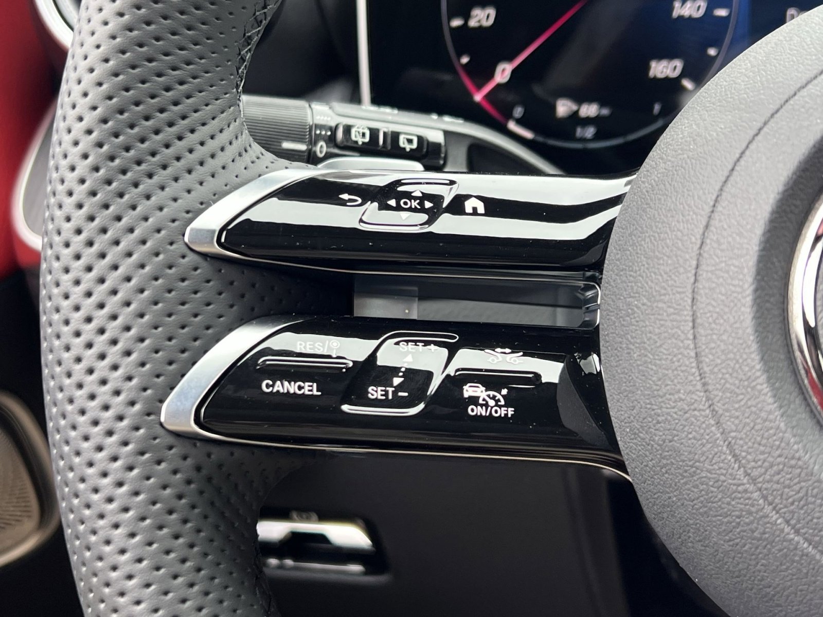 New 2026 Mercedes-Benz GLC 300 4MATIC image 30