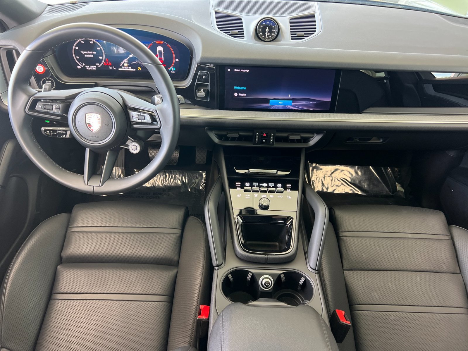 Certified 2026 Porsche Cayenne Coupe AWD/4WD image 6