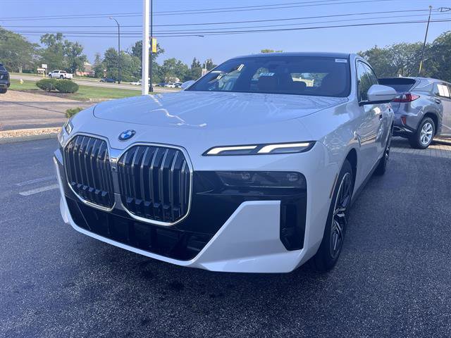 New 2025 BMW 740i xDrive image 8