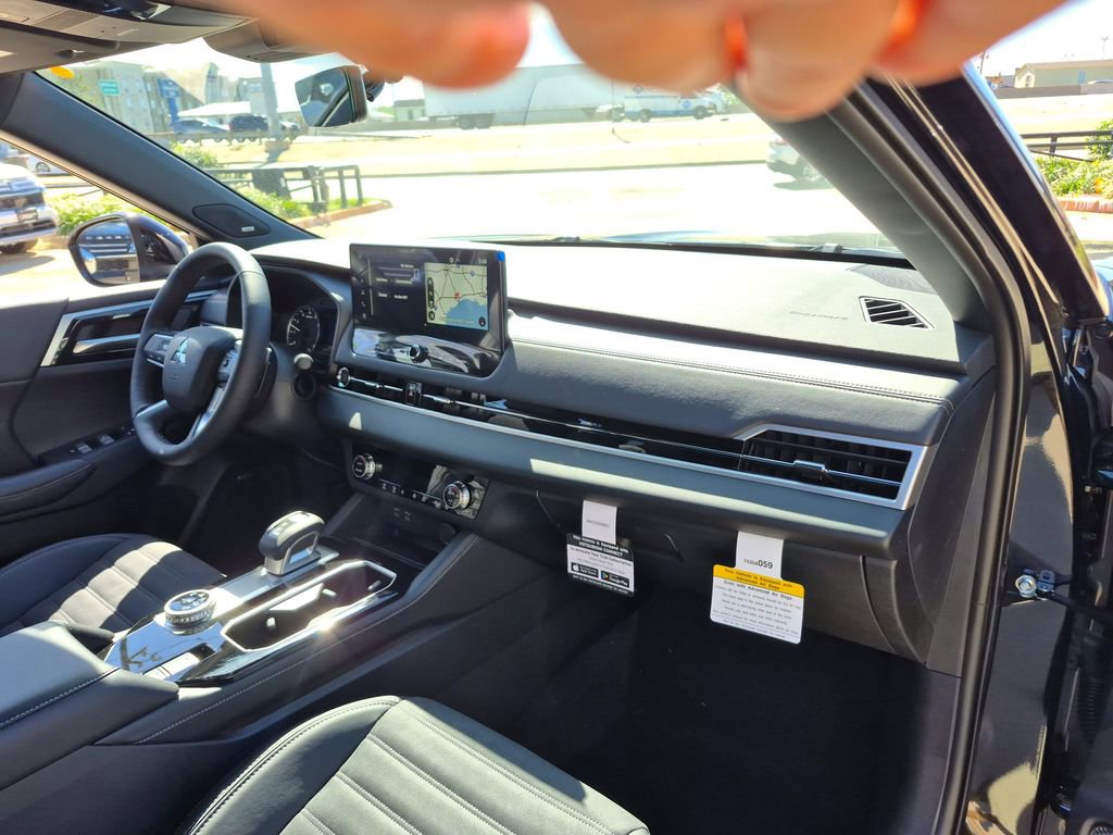 New 2026 Mitsubishi Outlander LE FWD image 22