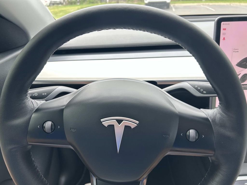 Used 2021 Tesla Model Y Long Range AWD/4WD image 32