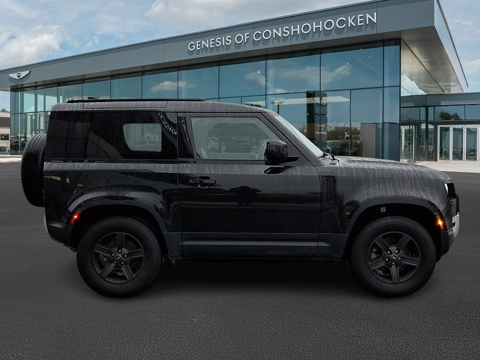 Used 2023 Land Rover Defender 90 S image 7