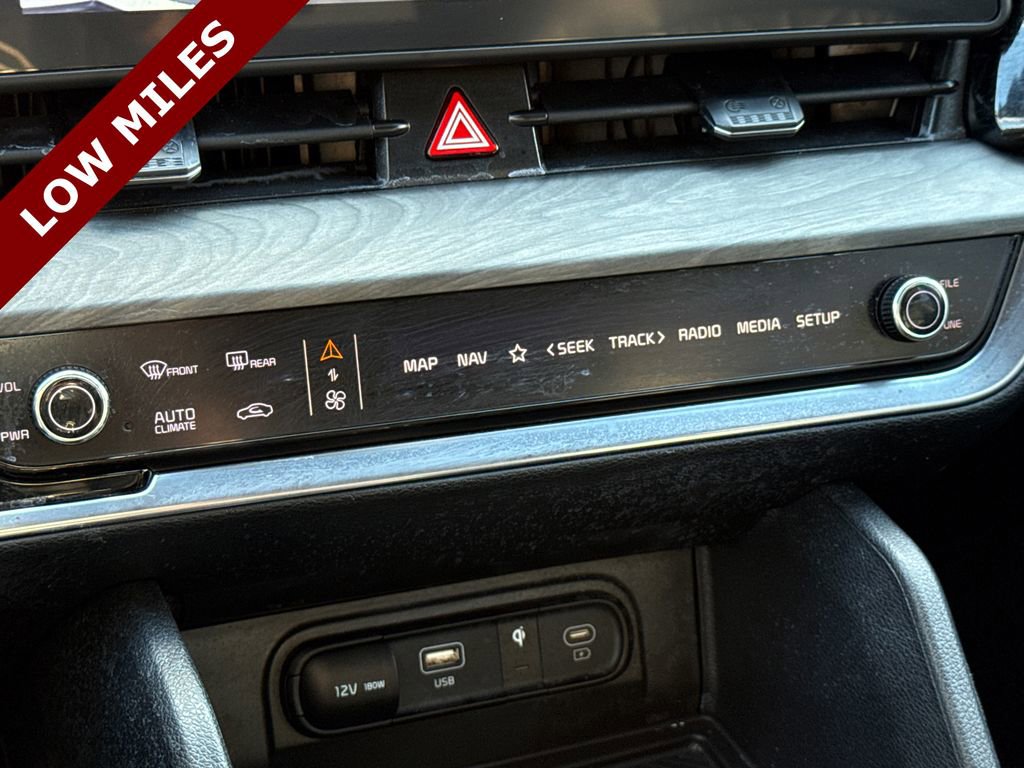 Used 2025 Kia Sportage X-Line w/ Premium Package image 25
