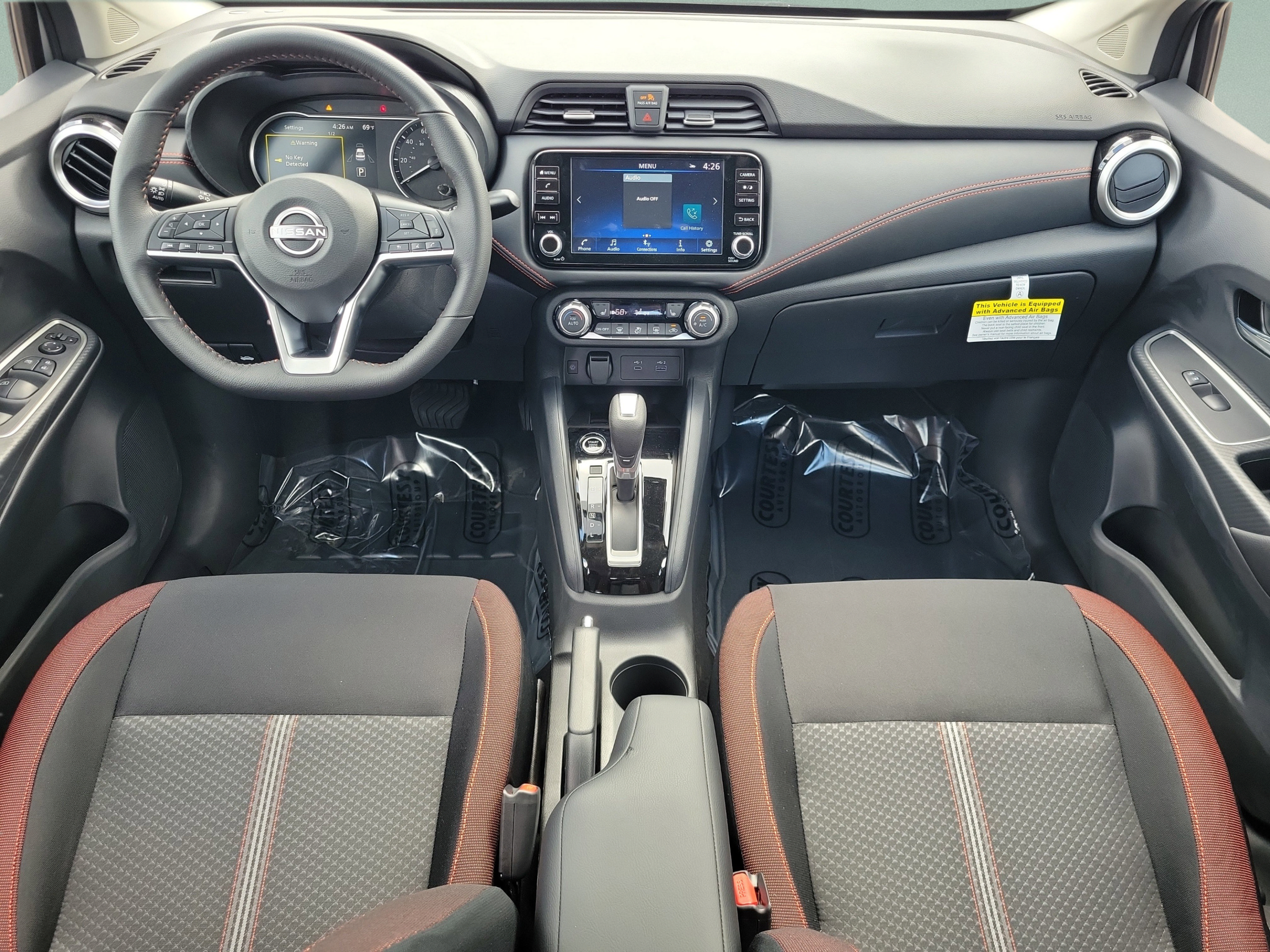 New 2025 Nissan Versa SR w/ Trunk Package FWD image 12