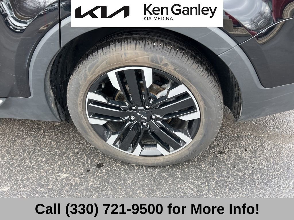 Used 2025 Kia Telluride SX w/ SX Captain's Chair Package image 24