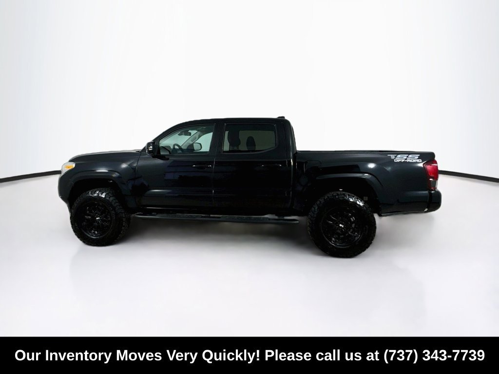 Used 2022 Toyota Tacoma SR AWD/4WD image 4