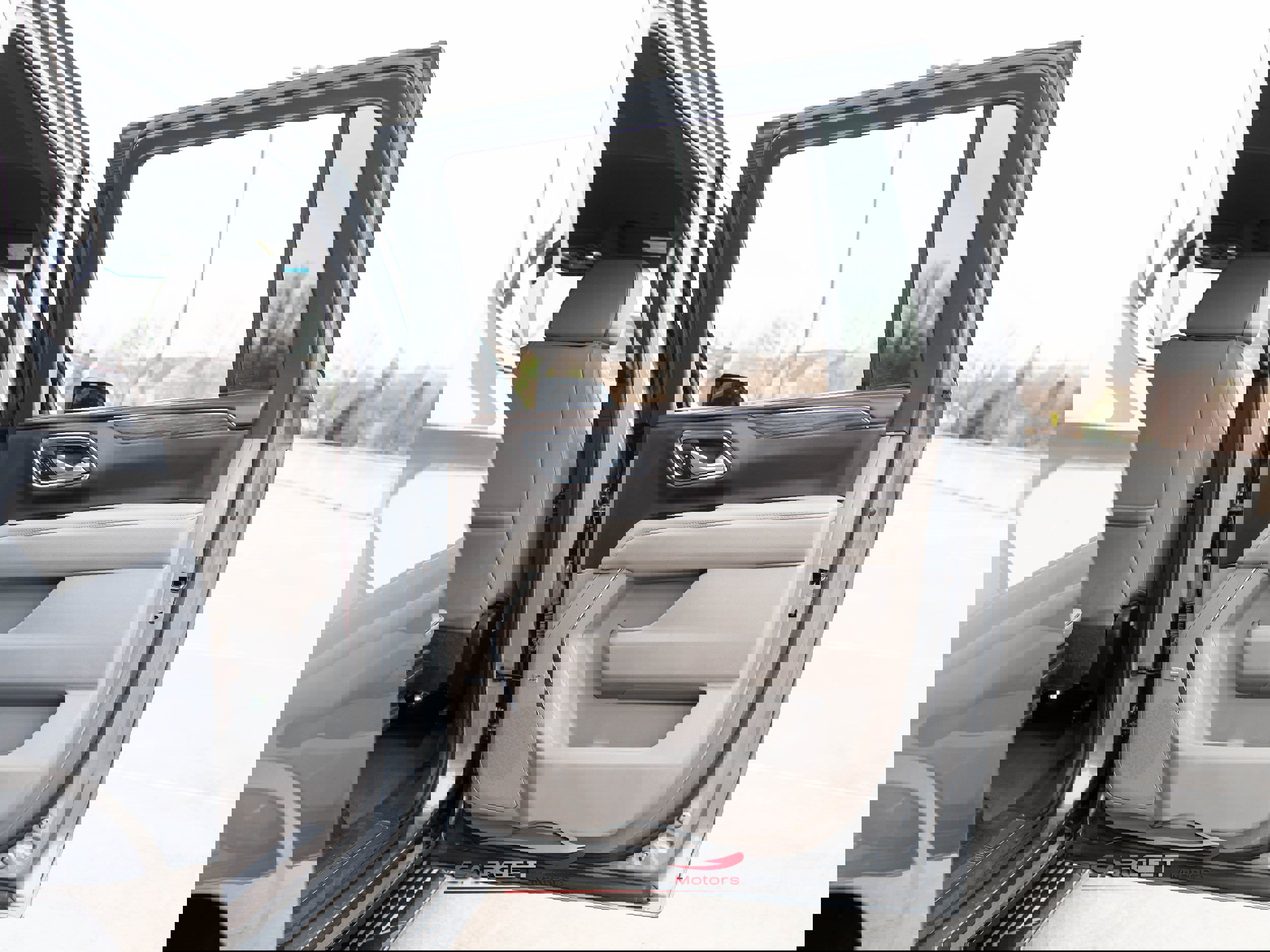 Used 2022 GMC Yukon XL SLT w/ SLT Luxury Package image 45