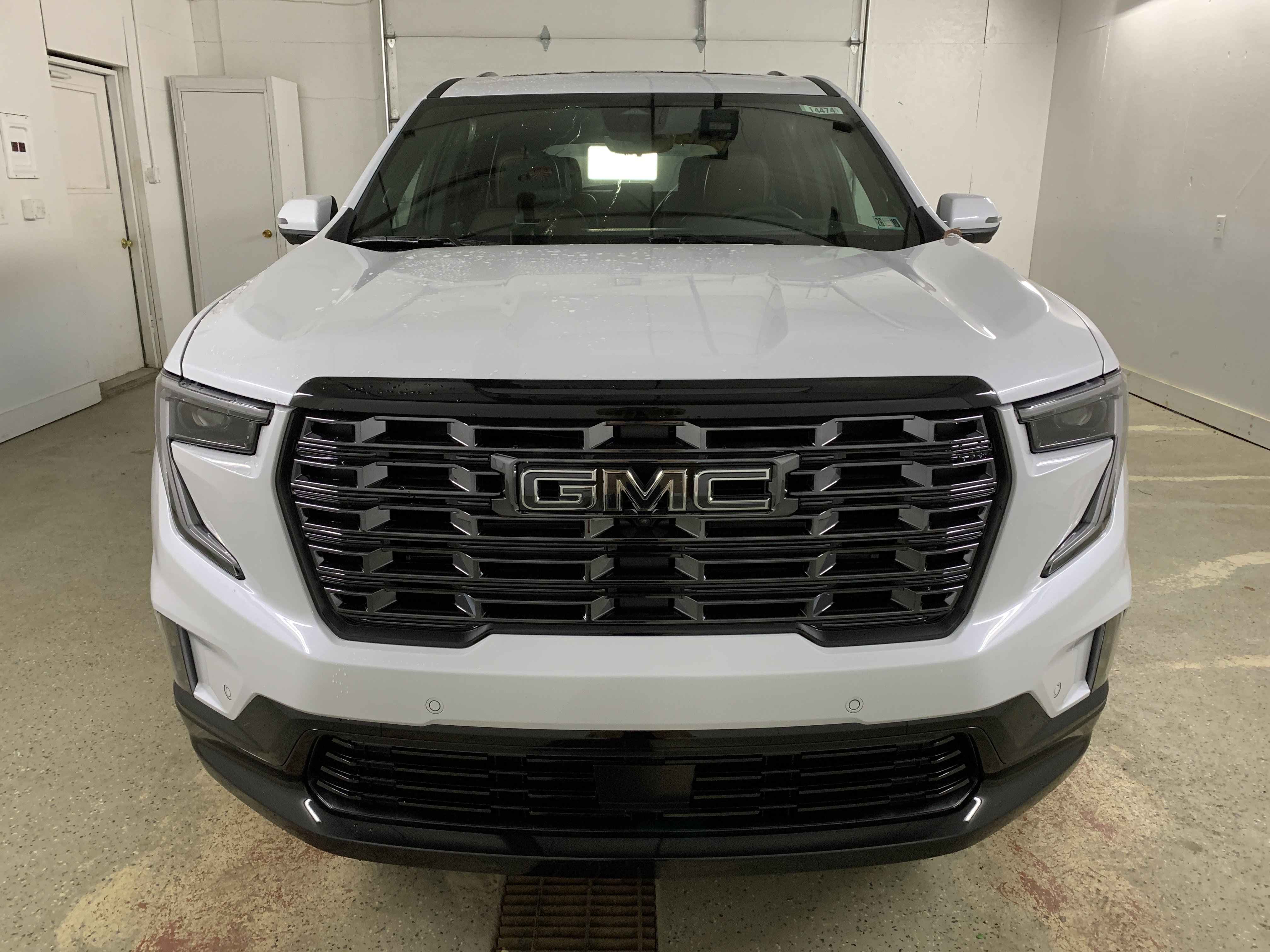 New 2026 GMC Acadia Denali Ultimate image 2