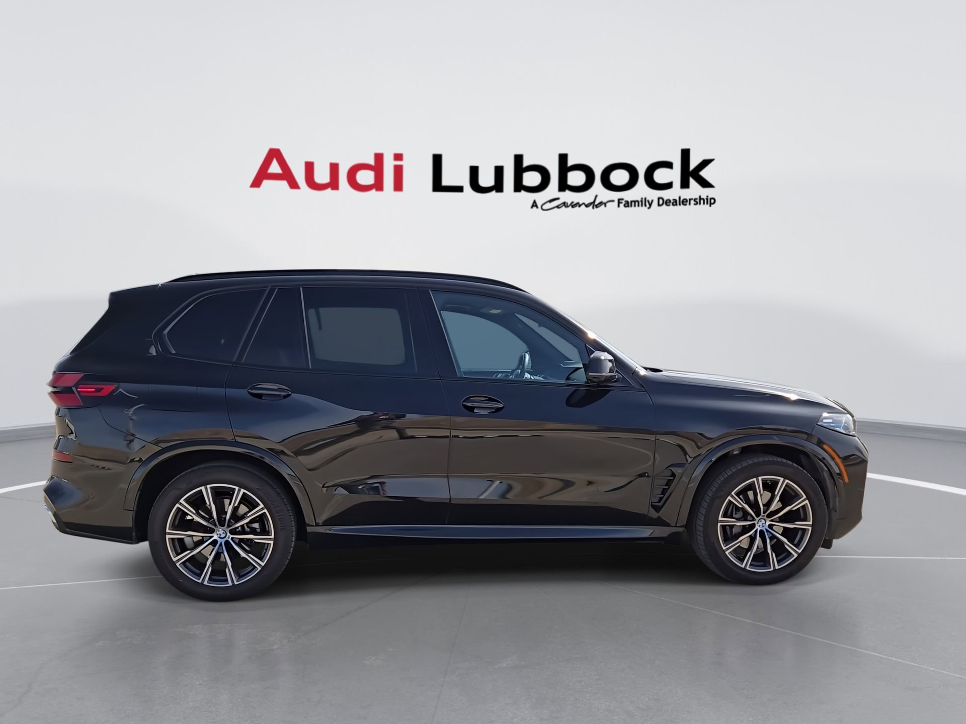 Used 2026 BMW X5 sDrive40i RWD image 9