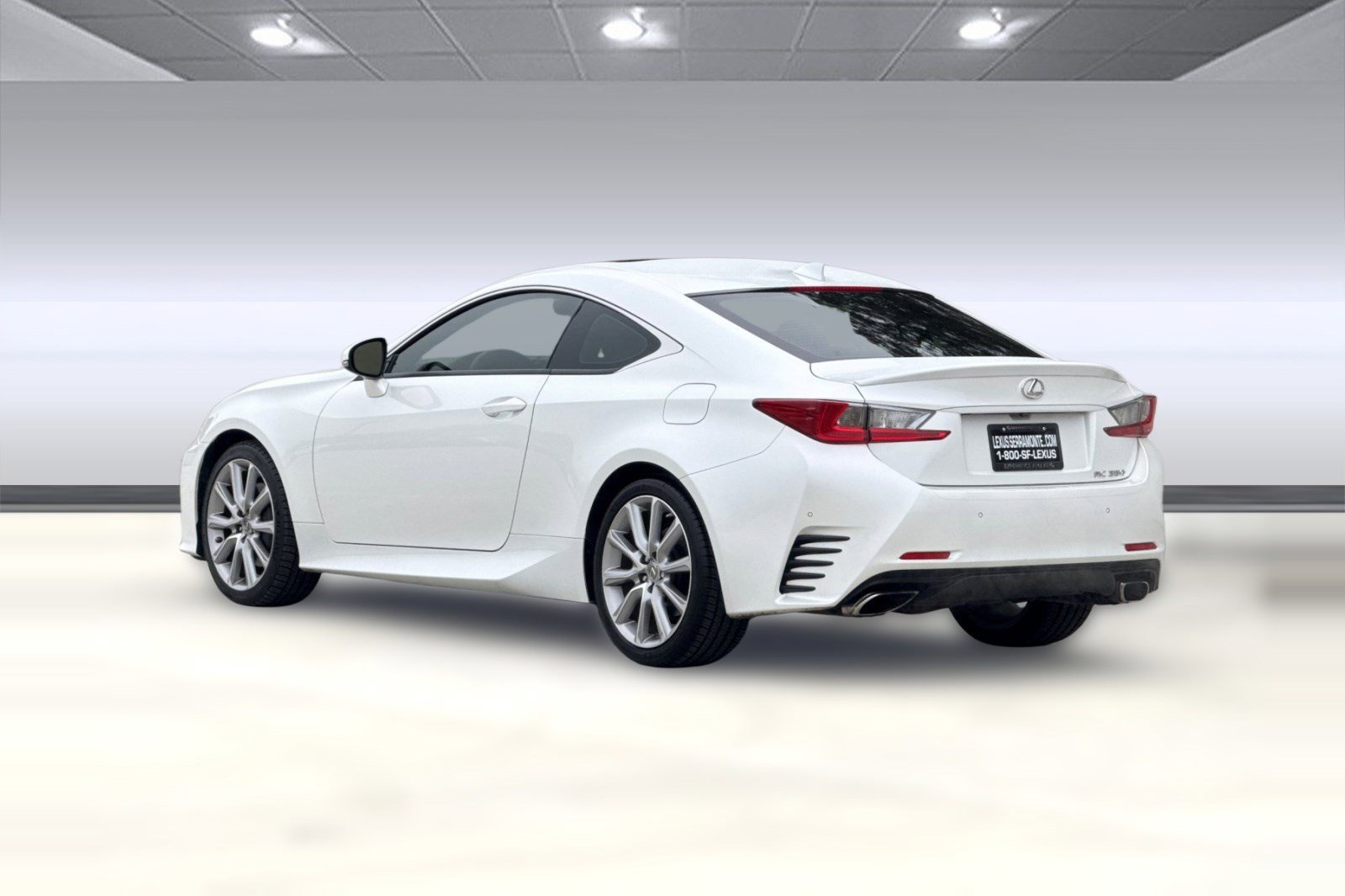 Used 2015 Lexus RC 350 w/ Navigation System Package RWD image 3