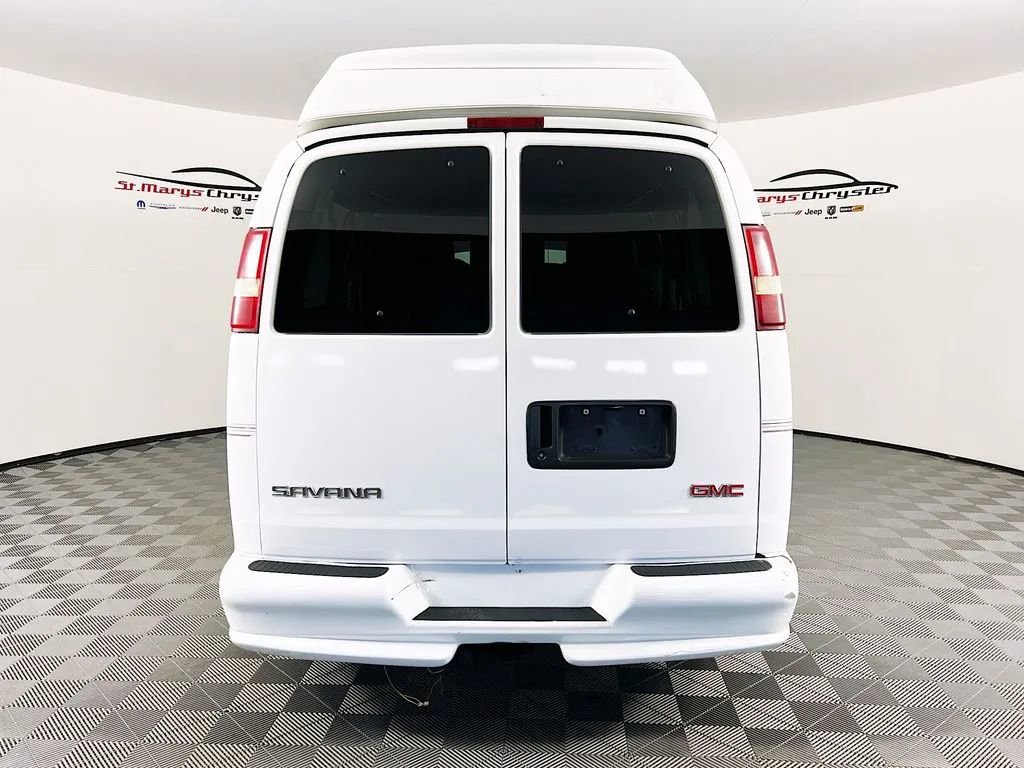 Used 2004 GMC Savana 1500 w/ Preferred Equipment Group image 7