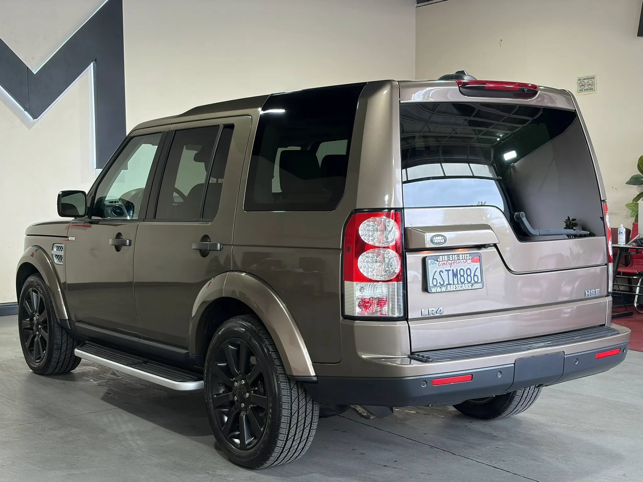Used 2011 Land Rover LR4 HSE AWD/4WD image 7