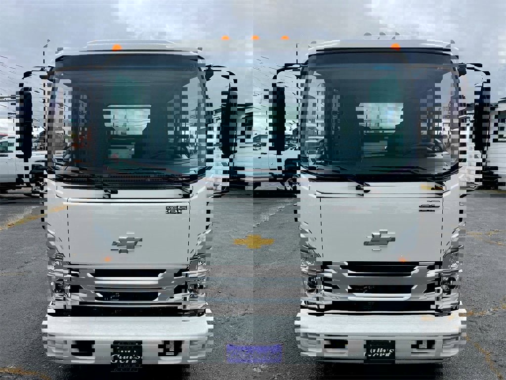 New 2025 Chevrolet Low Cab Forward image 15
