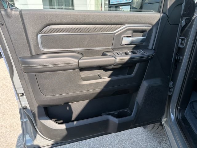 New 2026 RAM 2500 Big Horn AWD/4WD image 9