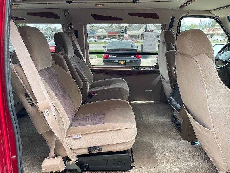 Used 1999 Ford E-150 and Econoline 150 RWD image 36