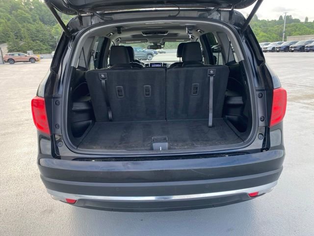 Used 2017 Honda Pilot Touring image 8