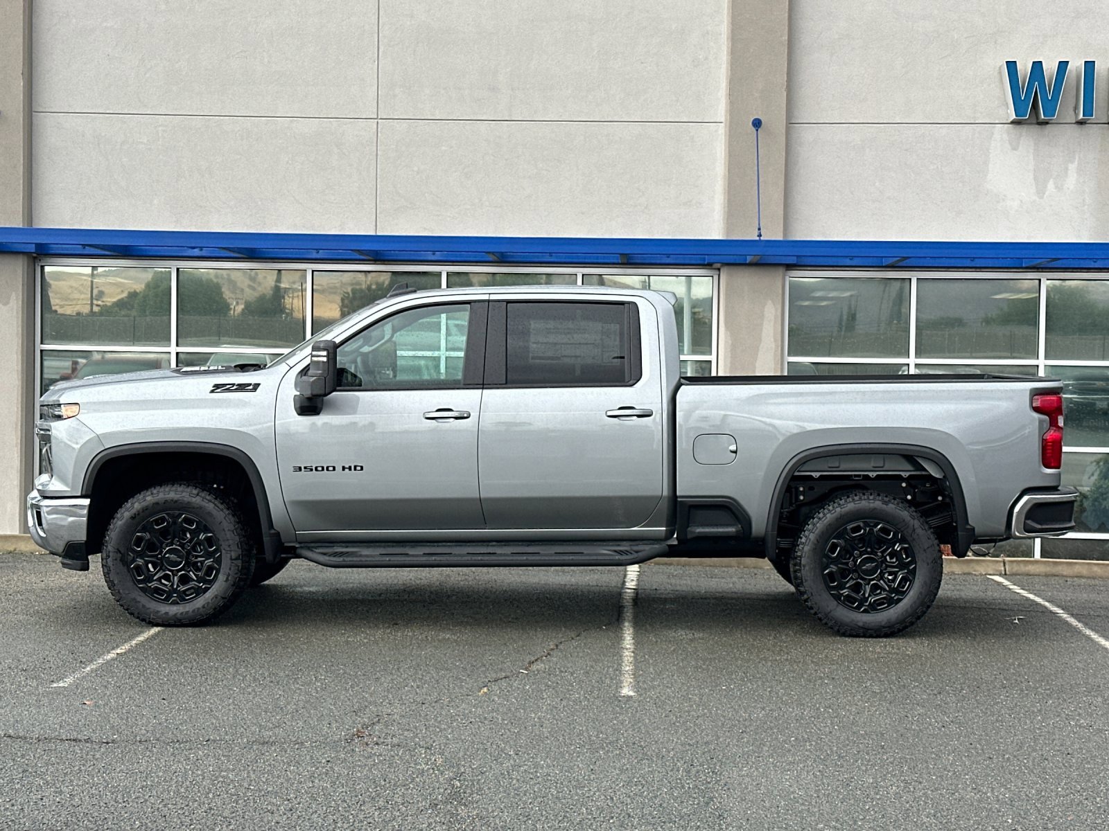 New 2026 Chevrolet Silverado 3500 LT w/ Convenience Package image 7