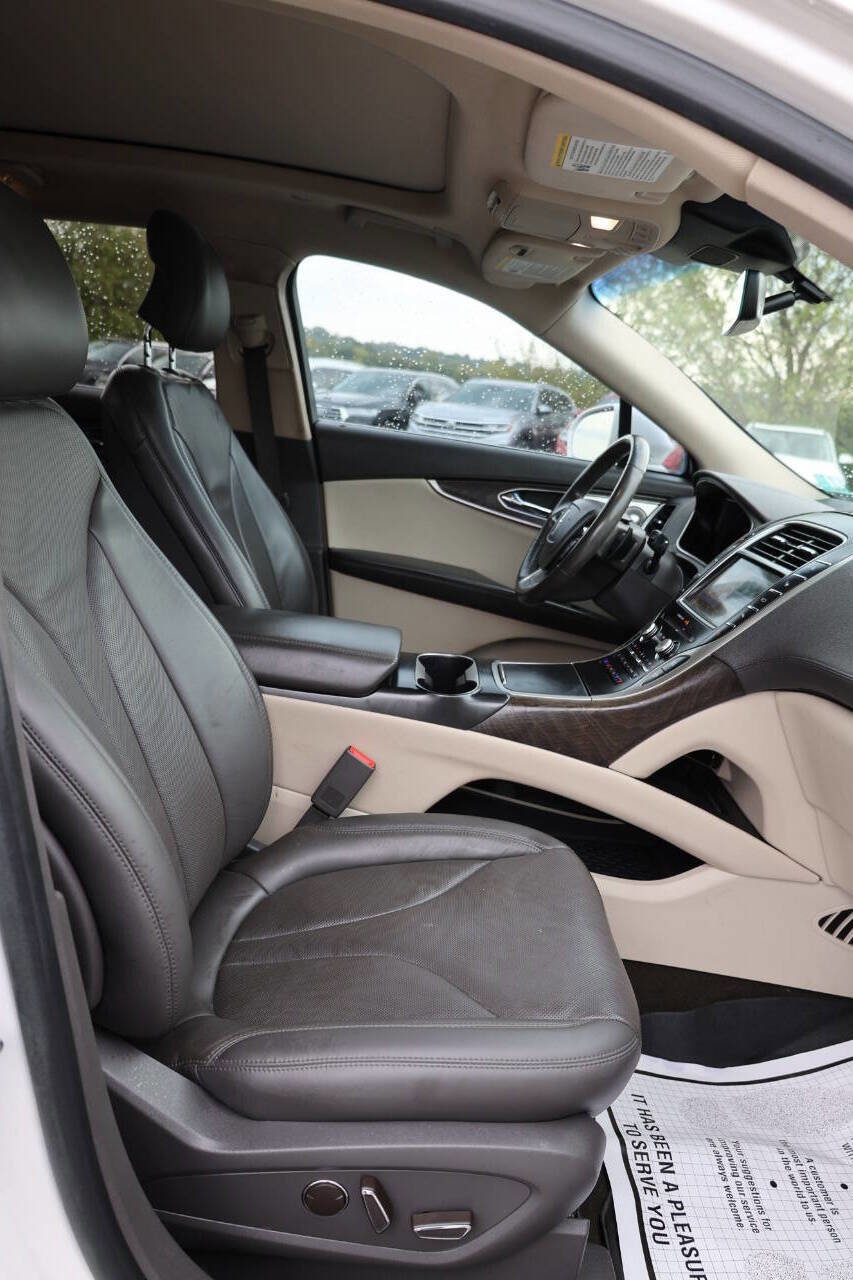 Used 2019 Lincoln Nautilus Reserve w/ Ultimate Package image 15