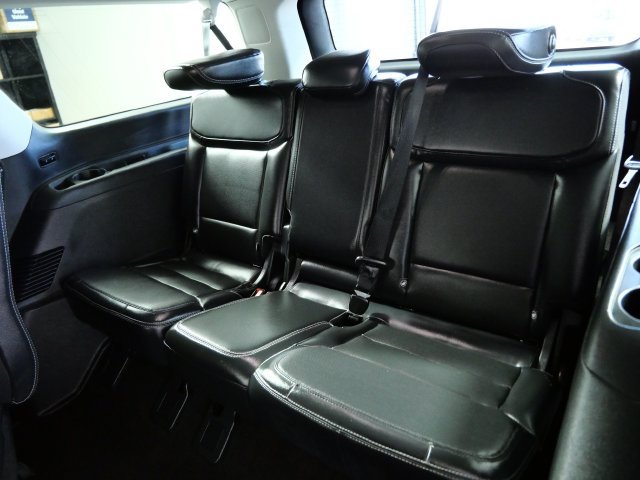 Certified 2025 Ford Expedition Max Platinum AWD/4WD image 16