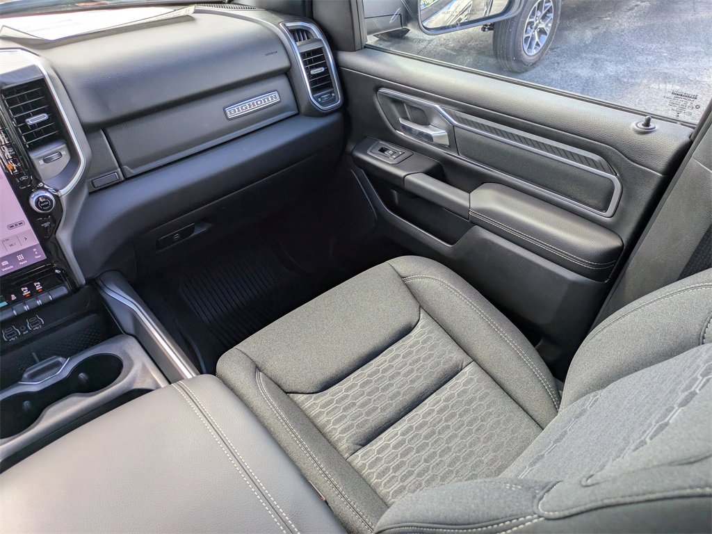 New 2026 RAM 1500 4x4 Crew Cab image 18