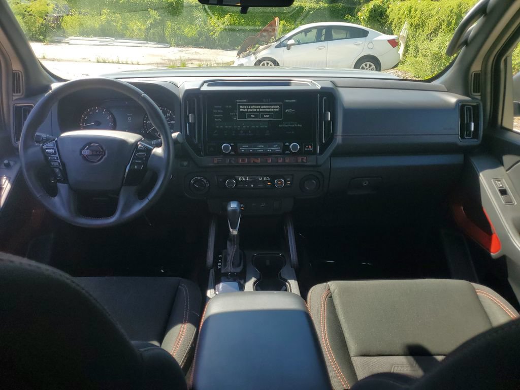 Certified 2025 Nissan Frontier PRO-4X w/ Interior Protection Package AWD/4WD image 20