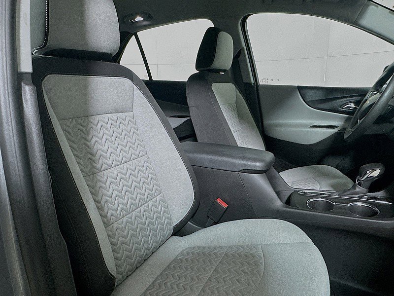 Used 2023 Chevrolet Equinox LS image 25