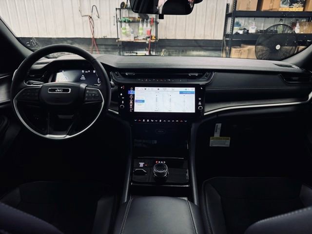 New 2026 Jeep Grand Cherokee Altitude image 21