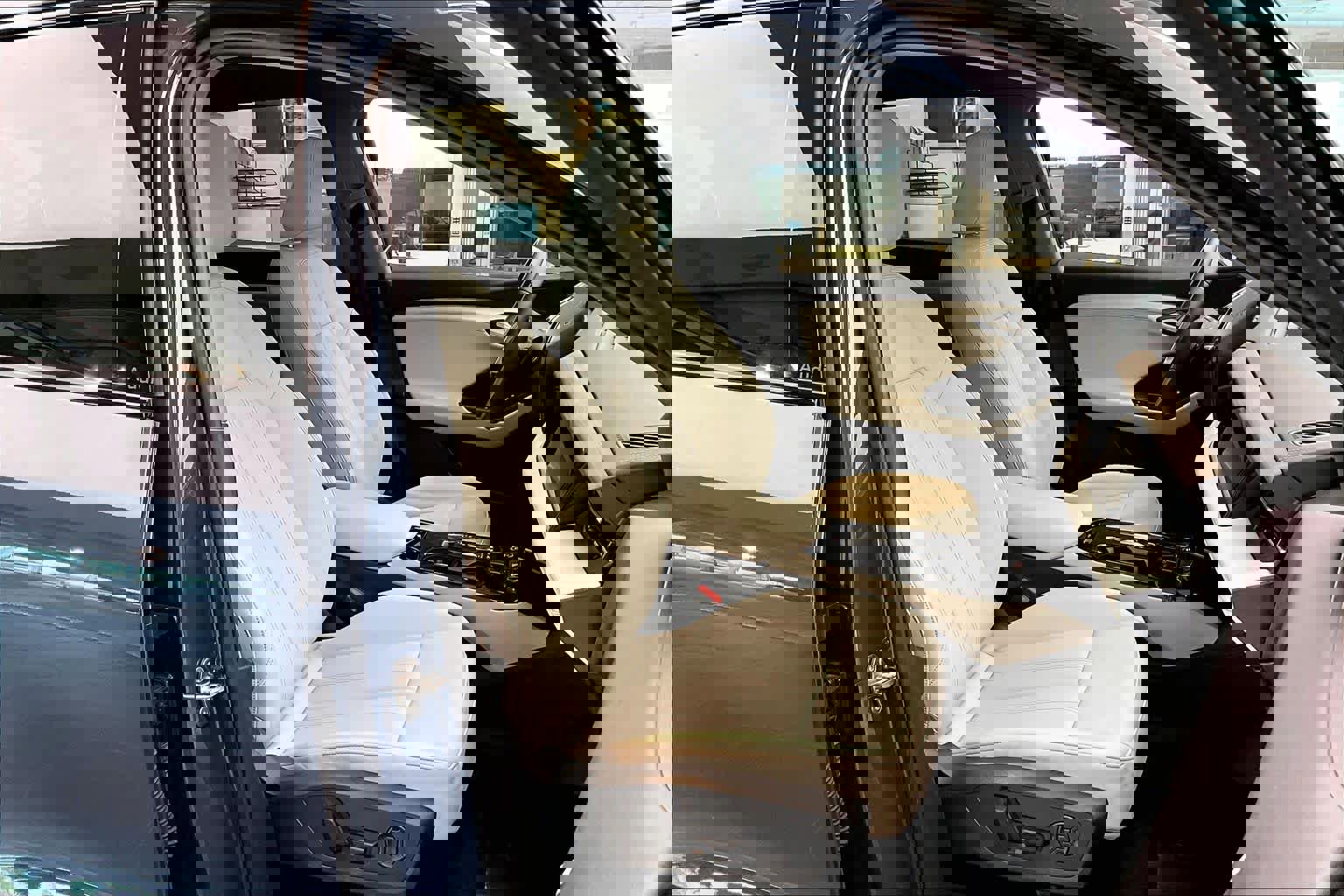 Certified 2025 Audi Q6 e-tron Premium w/ Convenience Package image 8