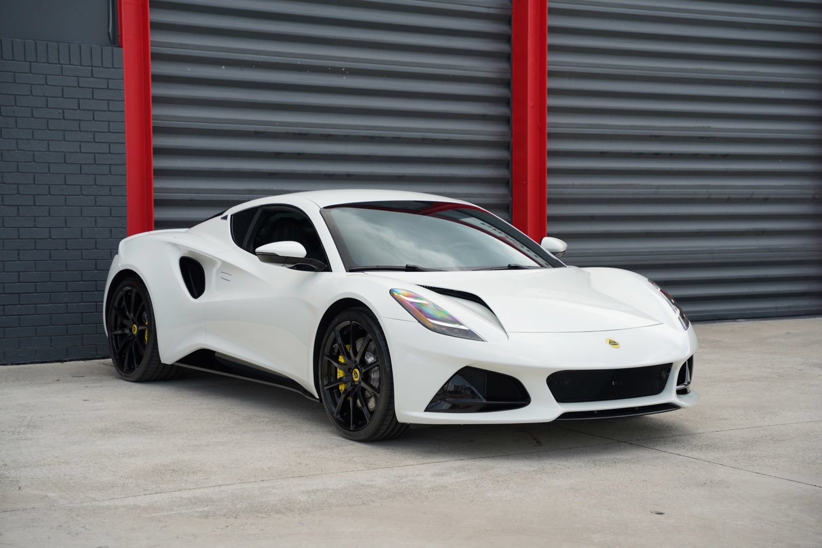 Used 2025 Lotus Emira RWD video 2