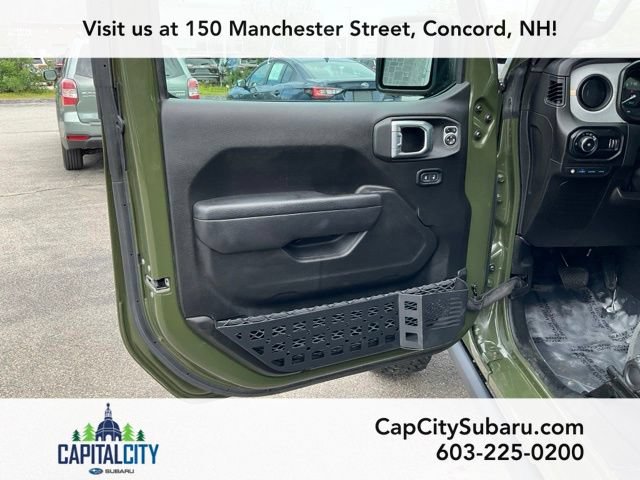 Used 2024 Jeep Wrangler Unlimited AWD/4WD image 13